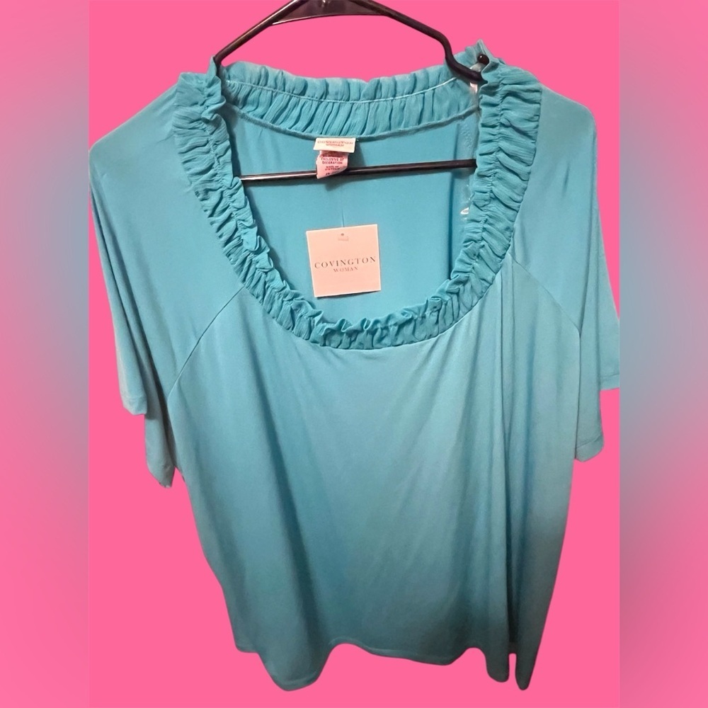 Covington Women's Blue Top FIRM PRICE‼️​